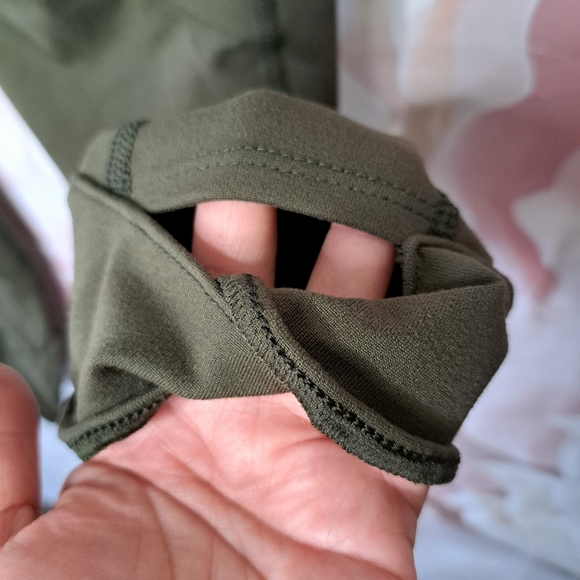 NWT All In Motion Simplicity Twist High Rise in Olive Green - Picture 4 of 11